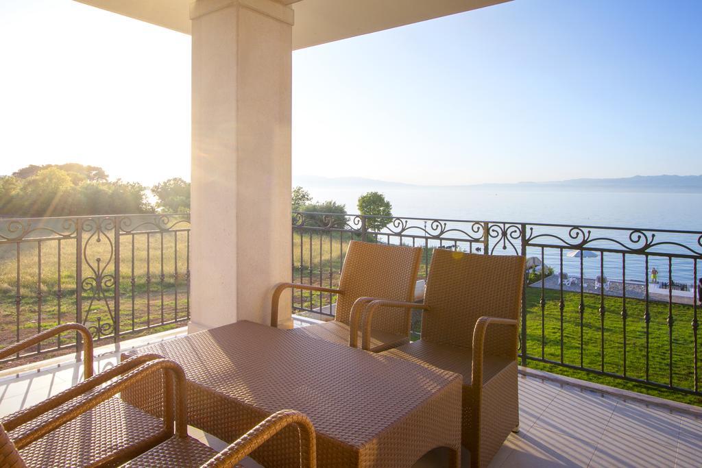 Luxury Apartments Villa Matea Малинська Екстер'єр фото