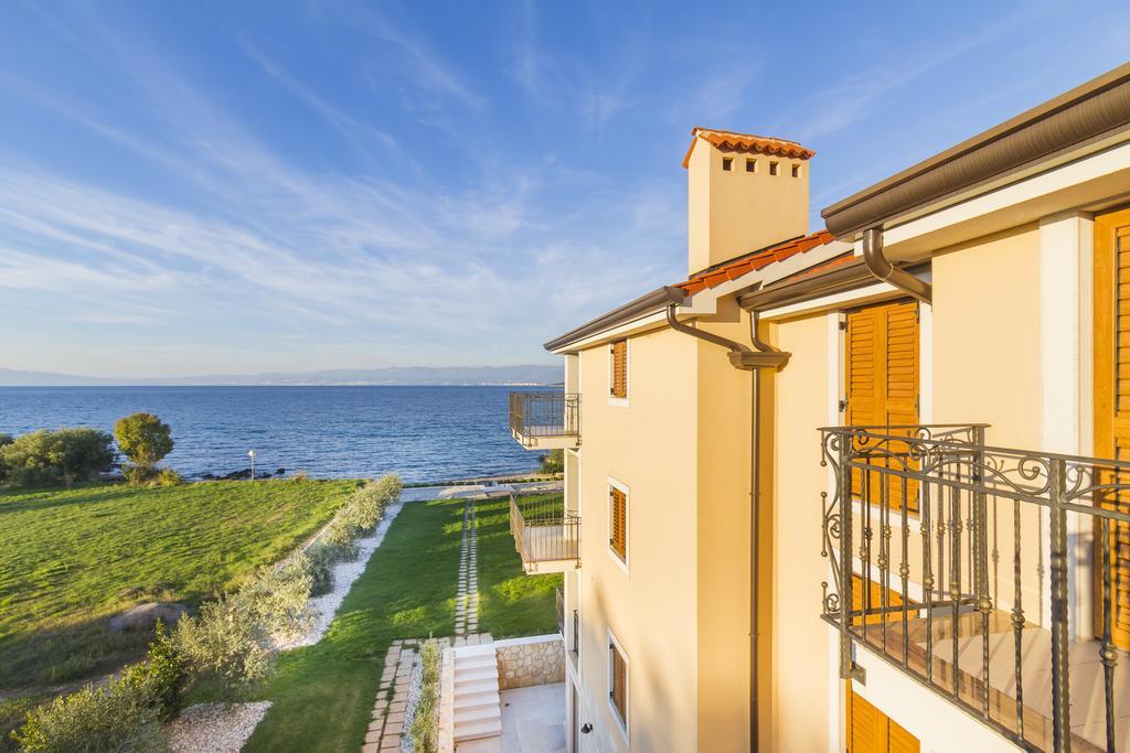 Luxury Apartments Villa Matea Малинська Екстер'єр фото